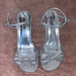 Sparkly kids heels! Size 2Y